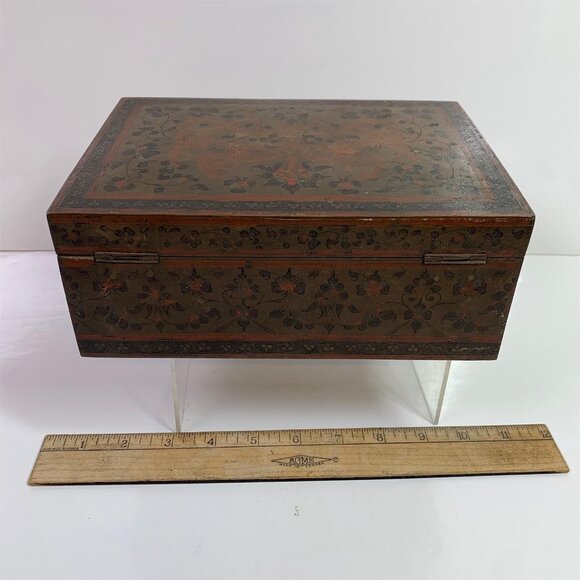 Vintage French Brass Jewelry/Storage Box Lined With Velvet- Beautiful Details! - Picture 4 of 9